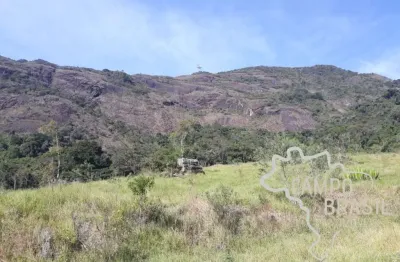 Jazida de granito, subsolo. com registro na agência nacional de mineração.