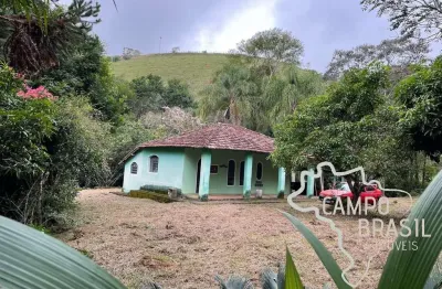 Sítio com natureza encantadora! diversas belezas naturais!
