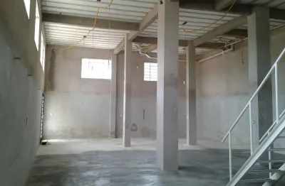 Gl00009 - galpão com pé direito duplo e casa á locação, em são roque - sp