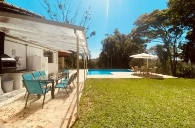 St00012 - sitio com 3 casas e excelente topografia , otima localização e documentação ok!