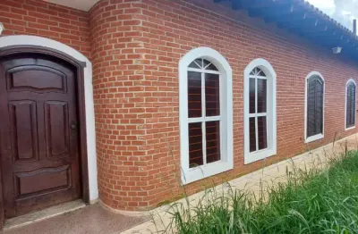 Ca00324 - casa de 300m² com jardim de inverno á venda, em são roque - sp
