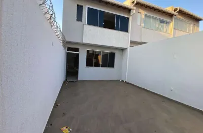 Casa com 3 quartos à venda na santa mônica, belo horizonte  por r$ 799.000