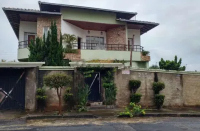 Casa com 4 quartos à venda no Heliópolis, Belo Horizonte 