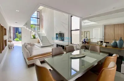 Casa em condomínio fechado com 4 quartos para alugar na Rua Priscila B Dutra, 779, Buraquinho, Lauro de Freitas