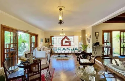 Adorável casa naadorável casa na fazendinha – 4 dormitórios (1 suíte) + home office, impecável!