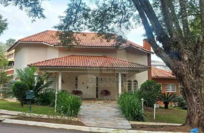 Casa térrea de esquina em frente à praça — condomínio são paulo ii, granja viana