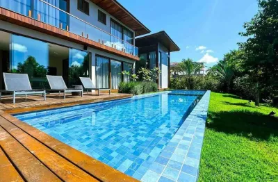 Exclusividade em praia do forte! casa 100% mobiliada no condomínio praia bella | piscina, espaço gourmet e lazer completo!