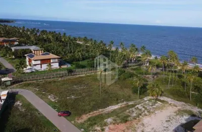 Lote na primeira linha da praia, frente mar ou pé na areia, no condomínio praia bella, praia do forte - litoral norte da bahia. não perca essa opção!