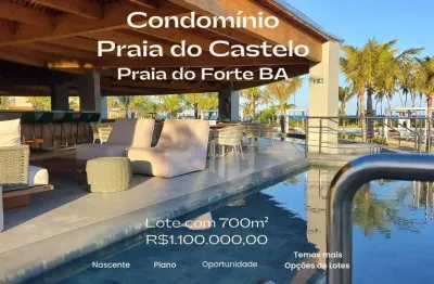 Terreno à venda no condomínio praia do castelo em praia do forte – 700m² nascente e plano