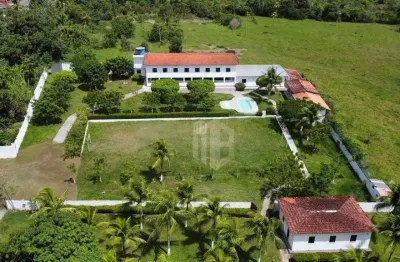 Vendemos sítio em camaçari com alojamento para grandes grupos. ampla área verde, completa estrutura de lazer para a família, funcionários ou eventos.