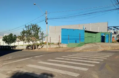 Terreno à venda na Avenida Remigio Dalla Vecchia, Jardim Nair Maria, Salto