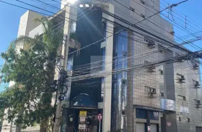 Prédio comercial de alto padrão com 30 salas e 6 vagas de garagem no centro de montes claros-mg