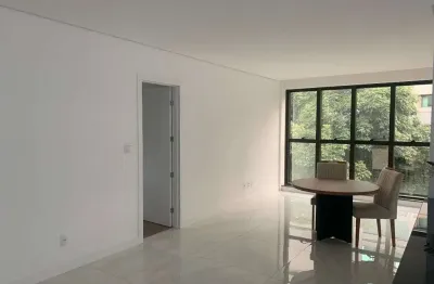Apartamento de luxo na savassi com 3 suítes, 3 vagas de garagem e 107m² - belo horizonte-mg