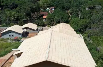 Casa em condomínio de luxo em paty do alferes-rj - 2 quartos, 1 suíte, 1 sala, 2 banheiros, 1 vaga de garagem, 223,22 m2 de área.