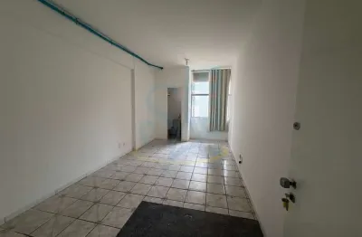 Oportunidade imperdível: Sala comercial à venda ou locação no Centro de Belo Horizonte-MG! 25m², 1 sala e 1 banheiro.