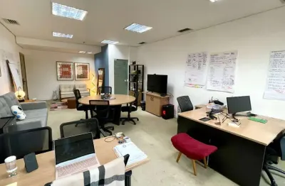 Conjunto comercial para venda em cidade monções, 42m²
