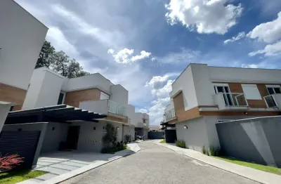 Casa no condomínio alto padrão para venda com 3 quartos, sendo 3 suítes, 183m²