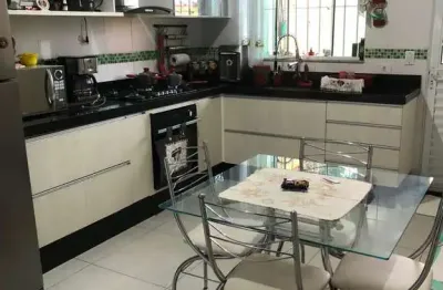 Sobrado para venda em perus com 2 quartos, sendo 2 suítes, 96m²