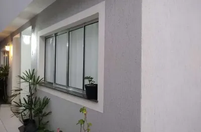 Casa em condomínio para venda com 2 quartos, sendo 2 suítes, 60m²