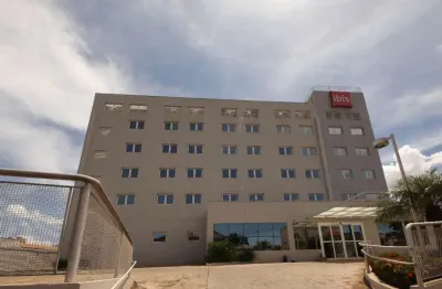 Sala comercial à venda na Avenida Major Novaes, 70, Centro, Jaboticabal