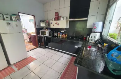 Casa de vila para venda em jardim aeroporto iii com 4 quartos, sendo 1 suíte, 134m²
