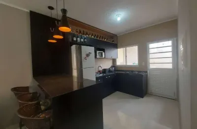 Casa em condomínio para venda com 2 quartos, 157.5m²