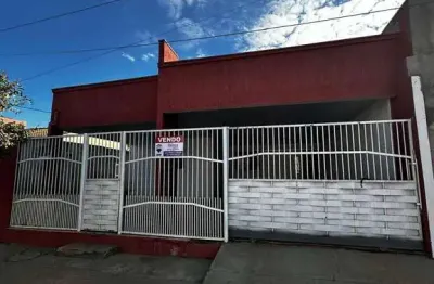 Casa de vila para venda em parque residencial universitário com 2 quartos, sendo 1 suíte, 160m²