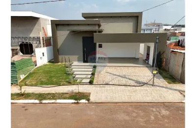 Casa no condomínio villa toscana para venda com 3 quartos, sendo 3 suítes, 240m²