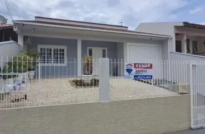 Casa com 2 quartos à venda na Rua Açores, Lote 24, Forquilhas, São José