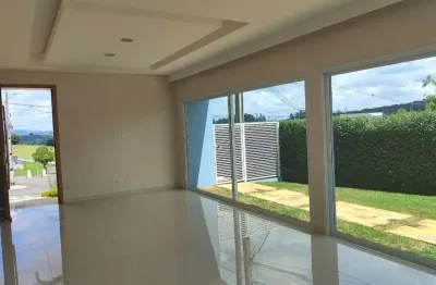 Casa no condomínio jardim flamboyan para venda com 3 quartos, sendo 3 suítes, 300m²