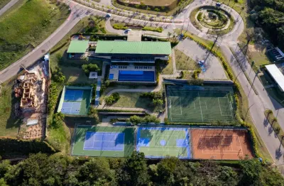 Terreno à venda na Rua Salvador Caruso Orlando, 1729, Medeiros, Jundiaí