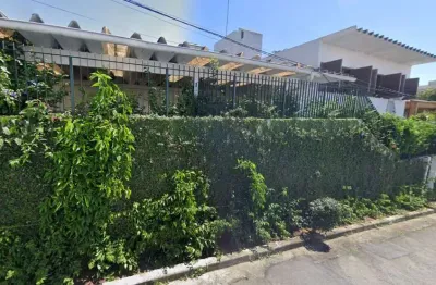 Casa com 3 quartos à venda na Rua Santarém, 232, Sumaré, São Paulo