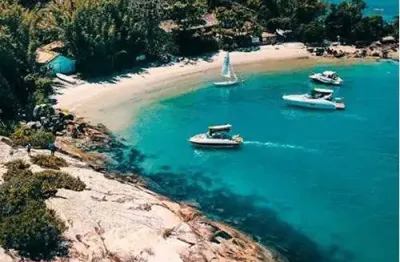 Apartamento tipo para venda em canasvieiras com 2 quartos, sendo 2 suítes, 70m²