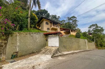 Casa de vila para venda em suíssa com 2 quartos, sendo 1 suíte, 189m²