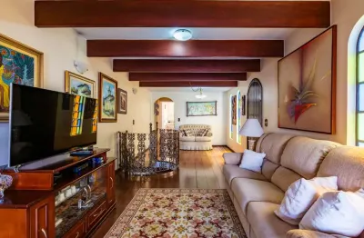 Casa tipo para venda em jardim aeroporto com 3 quartos, sendo 1 suíte, 180m²