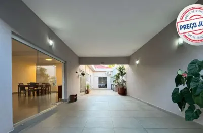 Casa tipo para venda em centro com 3 quartos, sendo 3 suítes, 266m²