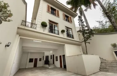 Sobrado para venda em morumbi com 4 quartos, sendo 4 suítes, 600,000m²