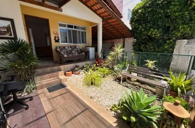 Casa para venda em ingleses do rio vermelho com 3 quartos , 100m²