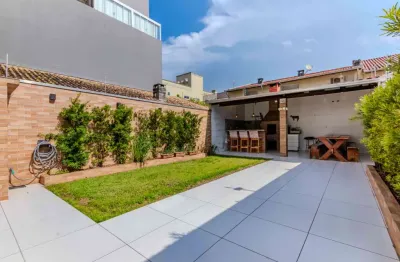 Sobrado para venda em centro com 2 quartos, sendo 1 suíte , 149m²