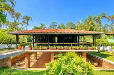 Casa para venda em Jardim Colibri com 4 quartos, sendo 2 suítes , 464m²