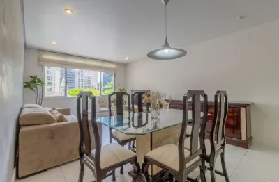 Apartamento para venda em Itaim Bibi com 3 quartos, sendo 1 suíte , 108m²