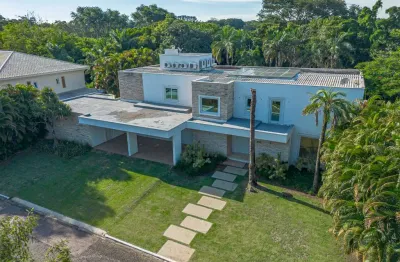 Casa para venda em Helvétia Country com 6 quartos, sendo 6 suítes , 974m²