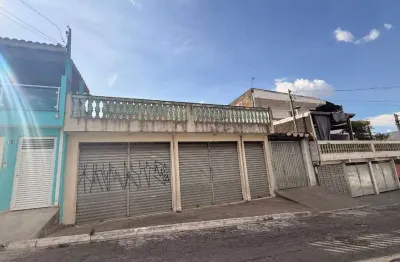 Casa para venda em Chácara Santa Maria com 4 quartos, sendo 1 suíte , 171m²