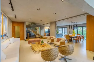 Casa no condomínio Condomínio Marambaia para venda com 5 quartos, sendo 5 suítes , 391m²