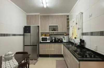 Casa no condomínio Condomínio Residencial Canhemborá para venda com 2 quartos, sendo 2 suítes , 63m²