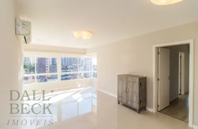 Apartamento com 2 quartos para alugar na Auxiliadora, Porto Alegre 