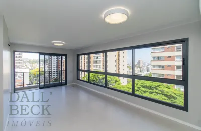 Apartamento com 3 quartos para alugar em Petrópolis, Porto Alegre 
