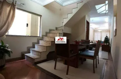 Maravilhoso sobrado com 153 m², 3 suítes, 3 vagas, sala para 3 ambientes, lavabo, copa cozinha, quintal por 980.000,00 - jd. têxtil/sp