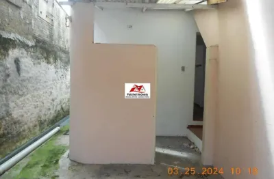 Casa com 2 quartos para alugar na Rua General Argolo, Vila Invernada, São Paulo