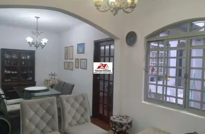 Casa de 170m² com 3 dorm., sendo 2 suites, 1 com hidro, 2 salas, copa, cozinha, 1 vaga e terraço gourmet com edícula 5.500,00/mês - v. invernada/sp